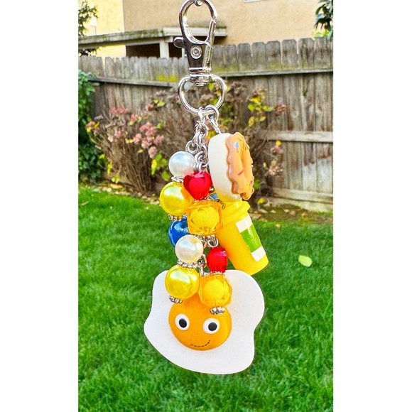 Heidi Kenney x Kid Robot Breakfast Egg Brunch Keychain Bag Purse Charm - Picture 3 of 6